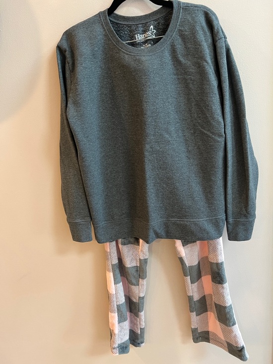 Secret Treasures Other - Women’s pajamas Charcoal Top with Pink and Charcoal Plaid Bottoms 2 Brands Large
